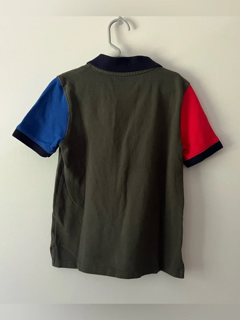Boys GAP Kids Polo Shirt Small Colorblock Short Sleeve Embroidered Crest Preppy